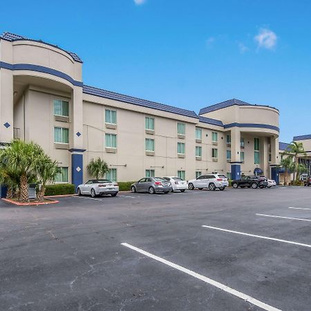 Clarion Inn & Suites Central Clearwater Beach Dış mekan fotoğraf
