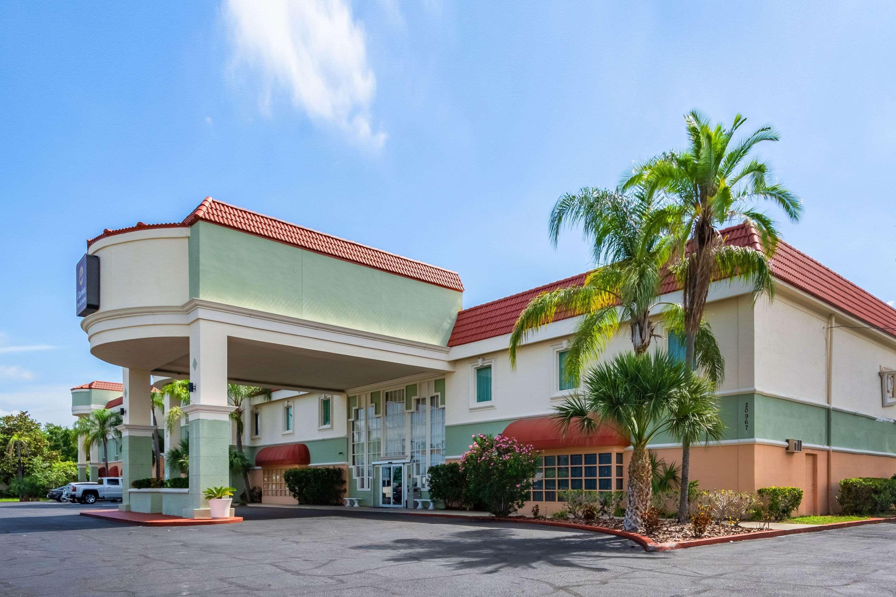 Clarion Inn & Suites Central Clearwater Beach Dış mekan fotoğraf