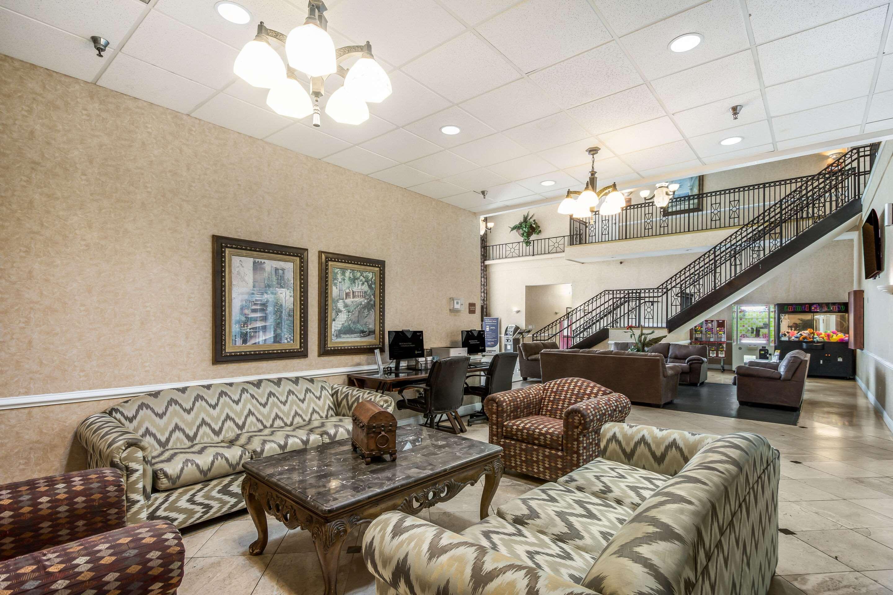 Clarion Inn & Suites Central Clearwater Beach Dış mekan fotoğraf